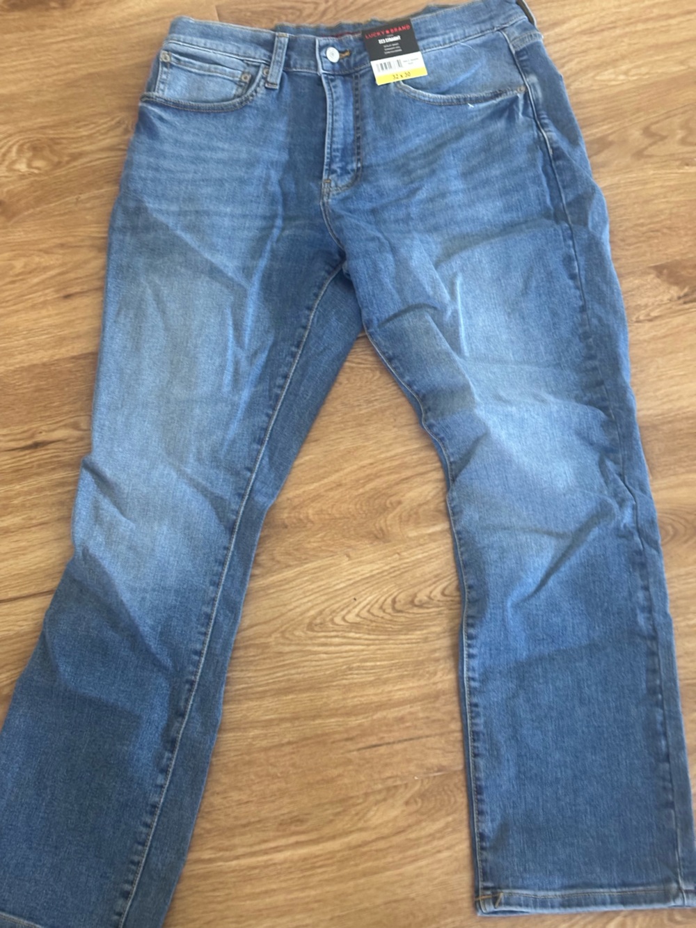 Lucky Brand Straight Leg Jeans in Mid Blue Wash